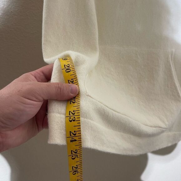 Maisoncashmere Women's Cashmere Sleeveless Lounge Hoodie Made in Italy - Picture 7 of 7